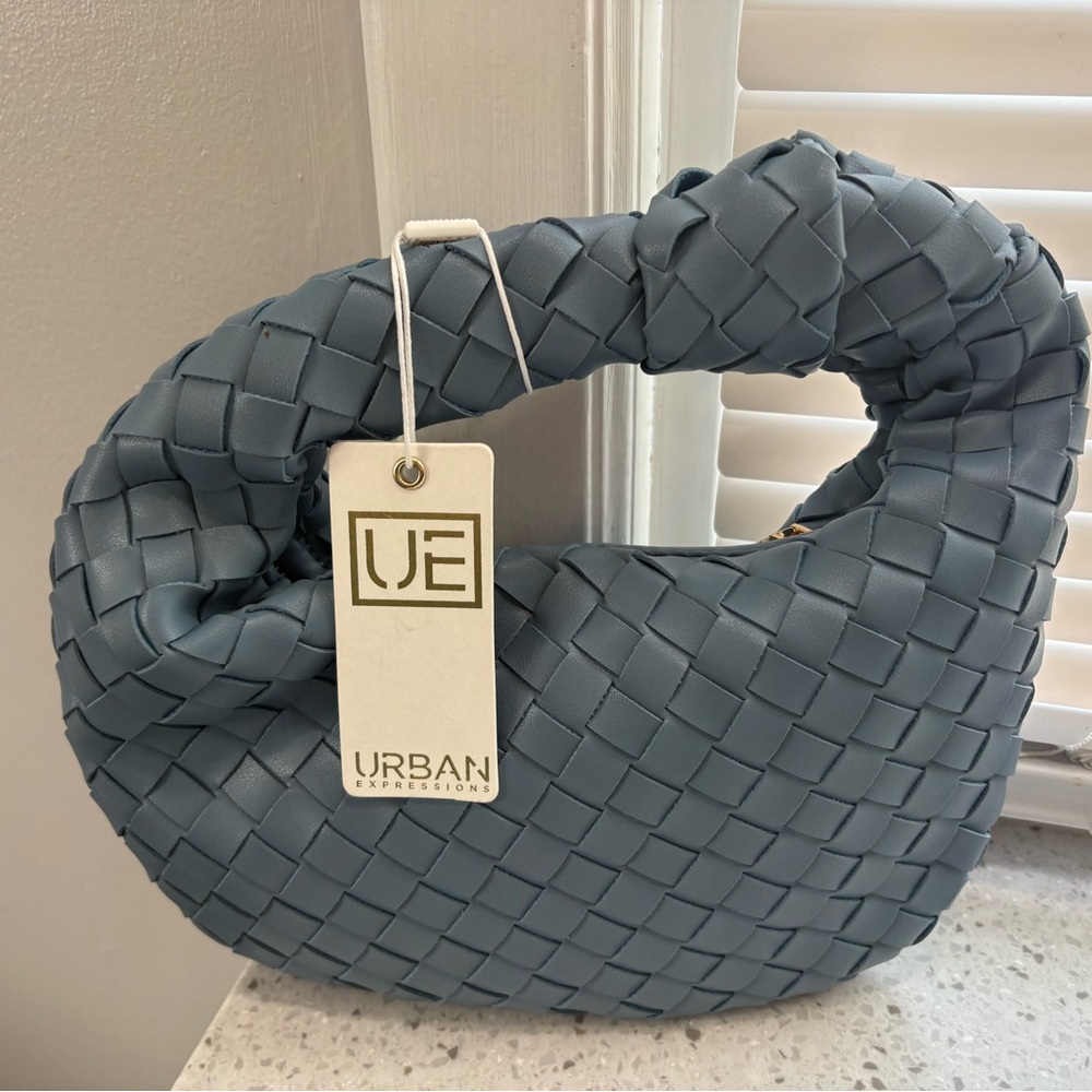 NWT Tracy Bag from the brand Urban Expressions- Hobo Bag in Light Denim